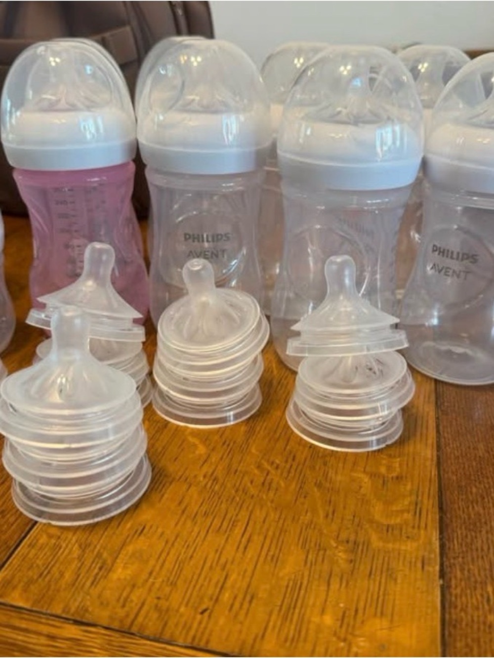 Philips Avent Baby Bottles with Silicone Nipples - Clear and Pink